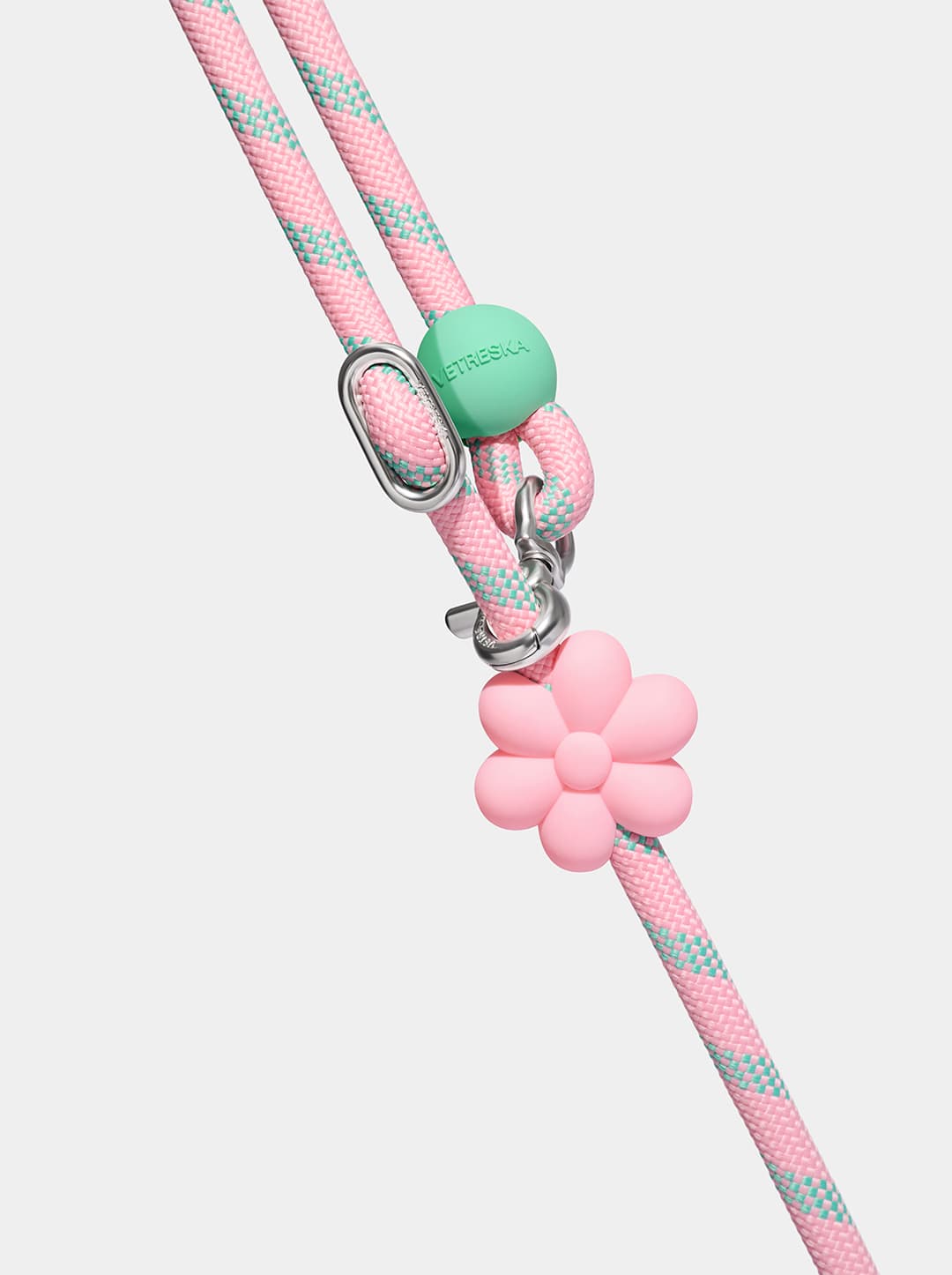 AURA Hands-Free Rope Leash - MEADOW — detail shot