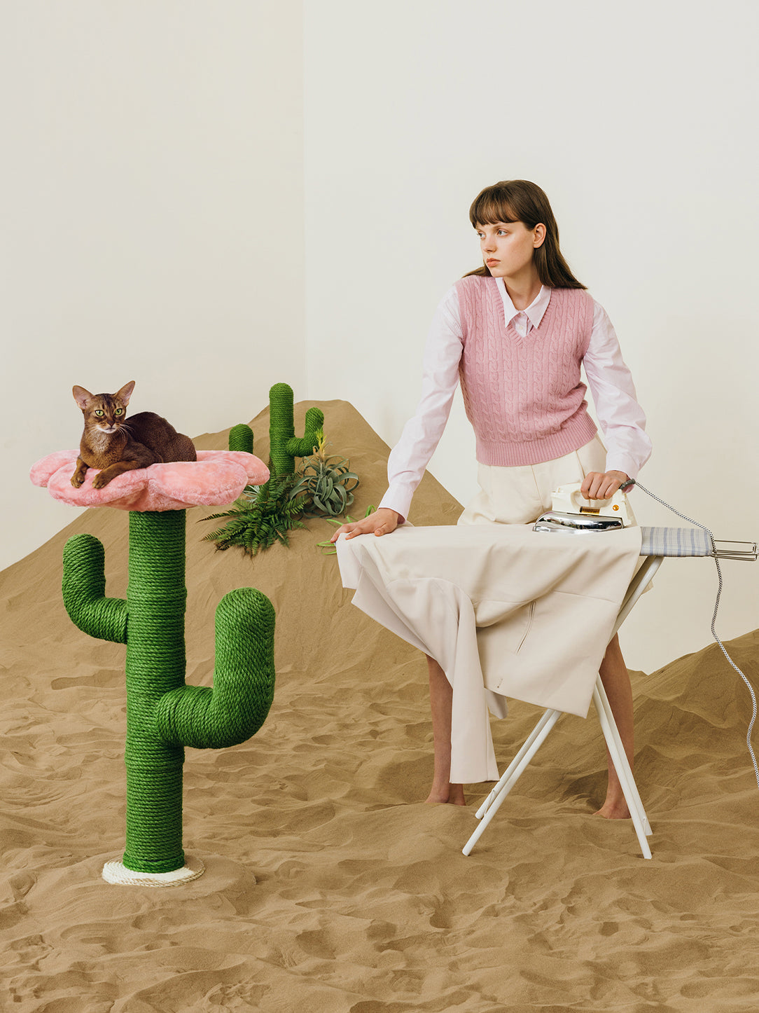 Blooming DUNE Cat Tree — alternative angle