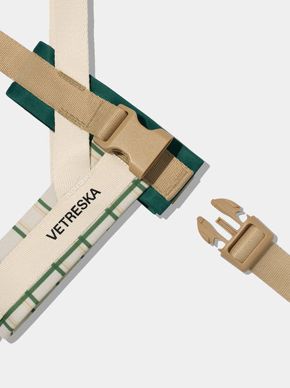 CEDAR Pet Harness & Leash Set — detail shot