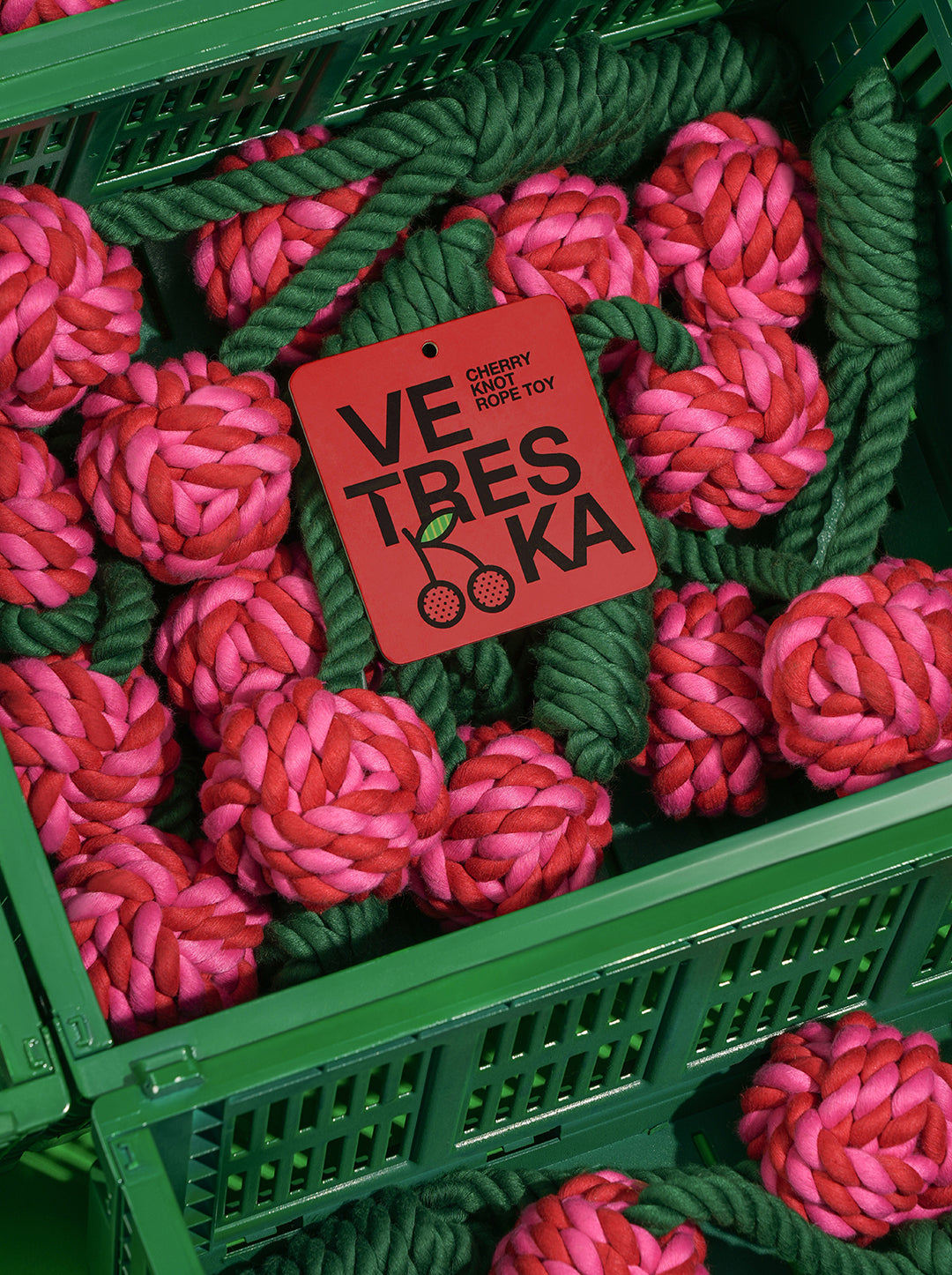 CERISE Knot Rope Toy — packaging view