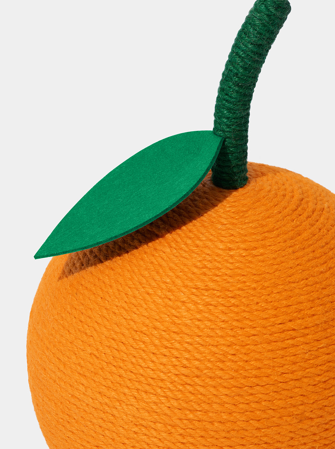CITRUS Cat Scratching Ball — detail shot