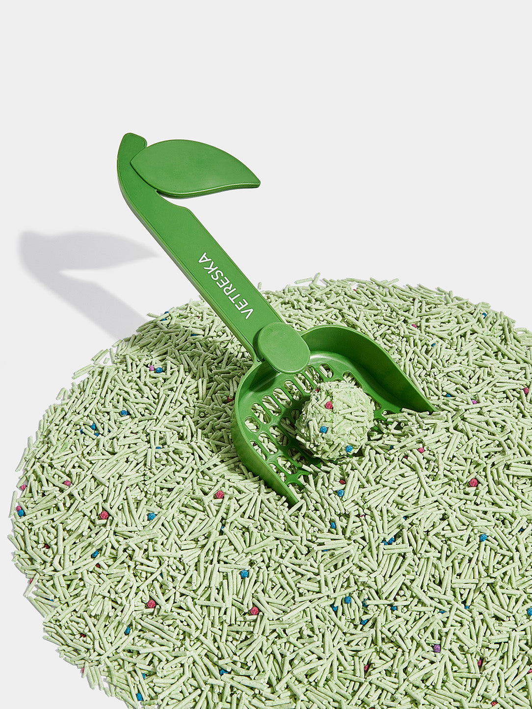 Green Tea Scented Tofu Cat Litter — detail shot