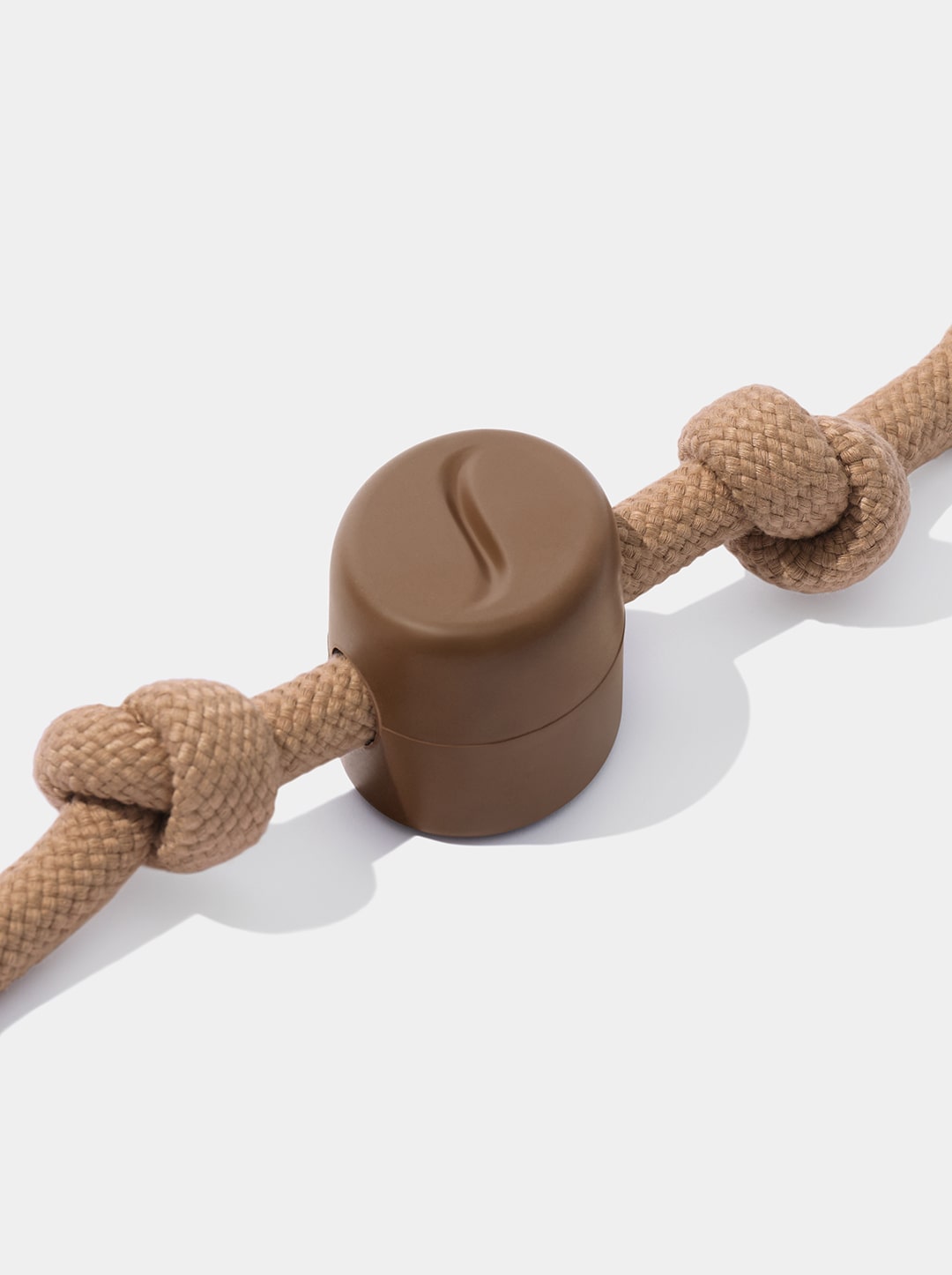 Playful Charm Knot Rope Toy — MOCHA — detail shot