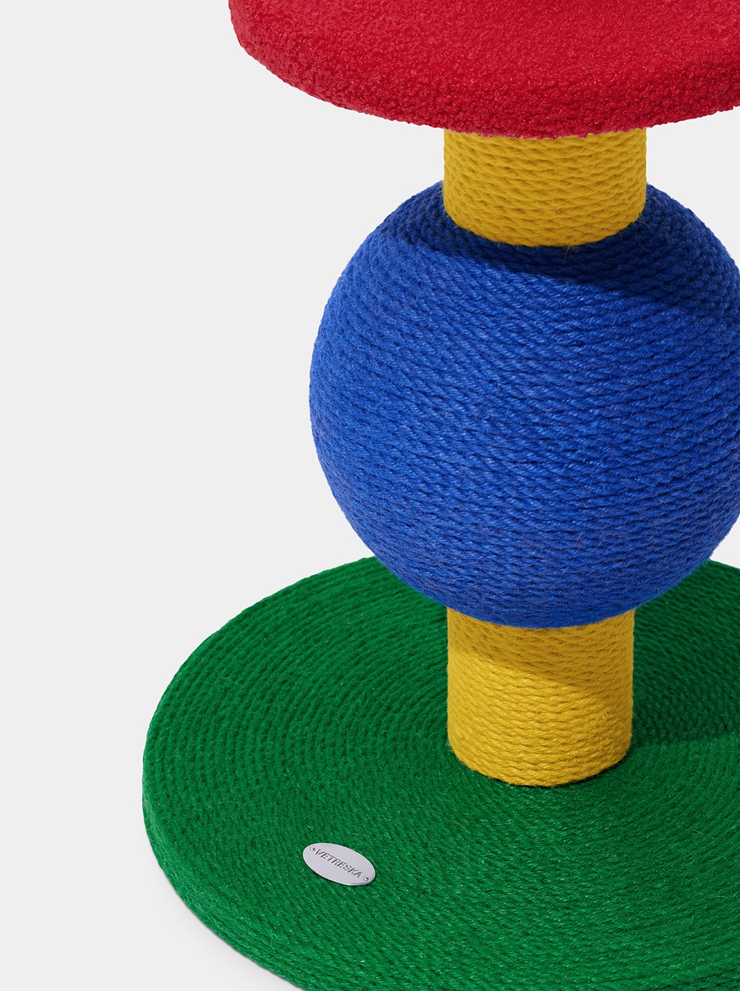 PRISM Cat Scratching Post - Playful Ball — detail shot