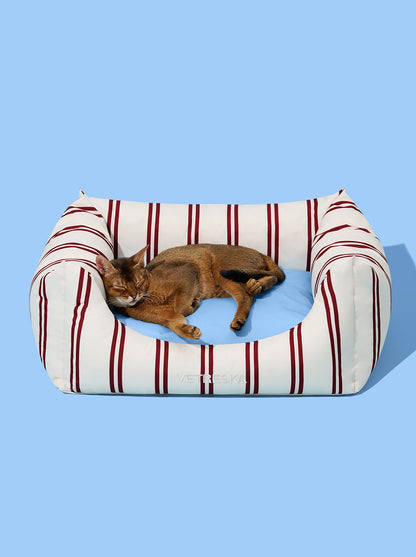 VELVET Pet Sofa - Cream & Stripes (2) — in use